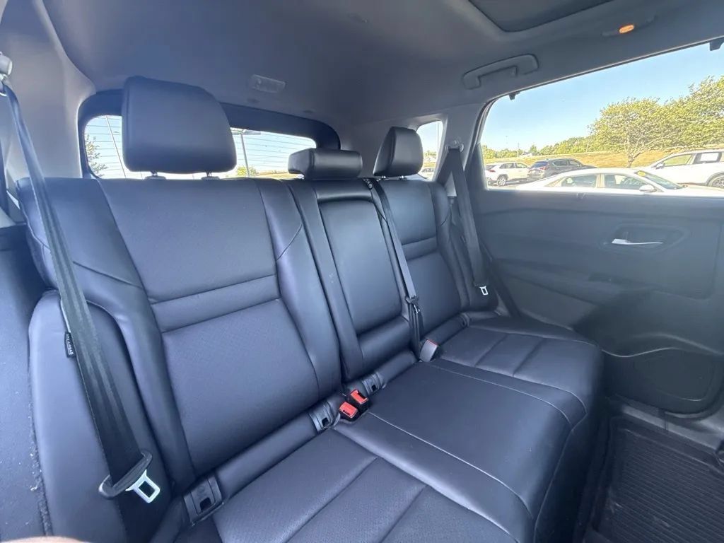Used 2023 Nissan Rogue SV w/ SV Premium B Package FWD image 11