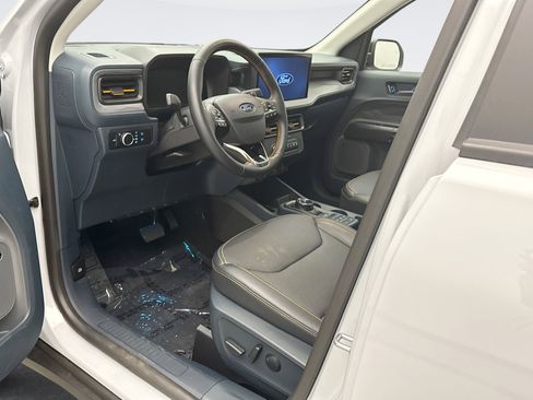 Used 2025 Ford Maverick Tremor image 10