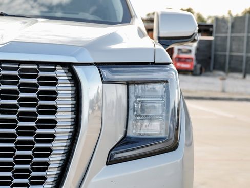 Used 2021 GMC Yukon XL Denali image 54