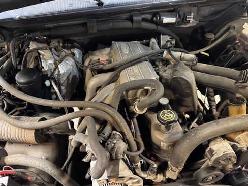 Used 1995 Ford F150 4x4 Regular Cab image 53