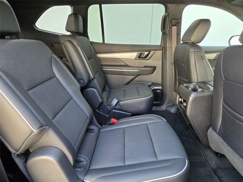 Used 2026 Buick Enclave Preferred FWD image 31