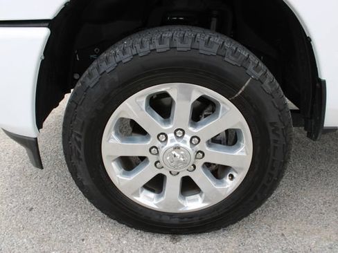 Used 2026 RAM 2500 Laramie AWD/4WD image 10