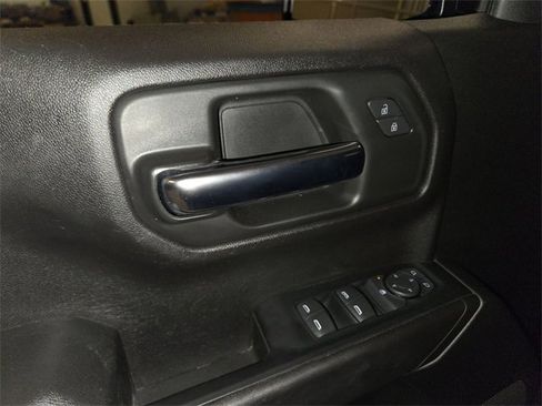 Used 2024 Chevrolet Silverado 1500 Custom Trail Boss w/ LPO, Dark Essentials Package image 13