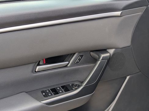 Used 2025 MAZDA CX-50 AWD 2.5 S w/ Premium Package image 13