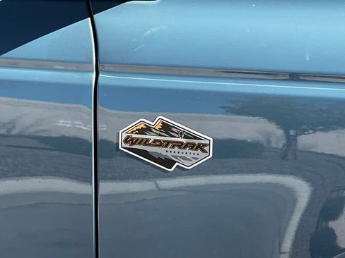 Used 2023 Ford Bronco Wildtrak image 7