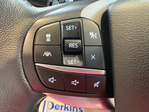 Used 2020 Ford Explorer Limited AWD/4WD image 13