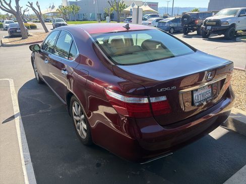 Used 2007 Lexus LS 460 image 4