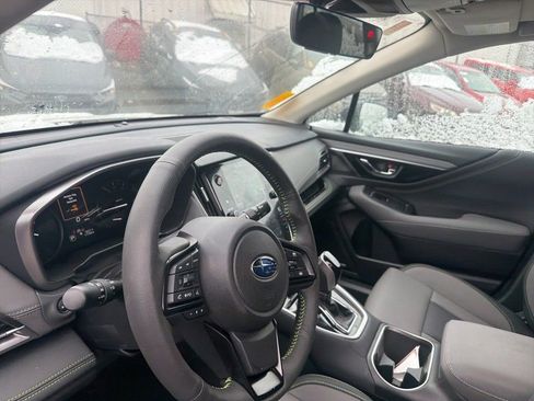 Used 2025 Subaru Outback Onyx Edition image 16