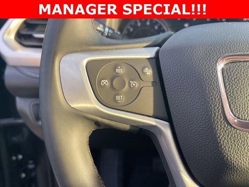 Certified 2023 GMC Acadia SLT image 22