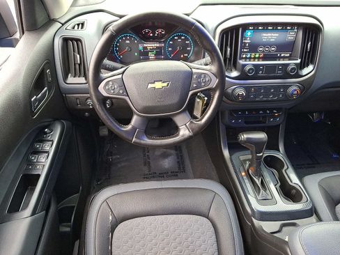 Used 2021 Chevrolet Colorado Z71 AWD/4WD image 12