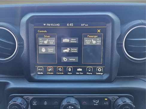 Used 2021 Jeep Wrangler Unlimited Sahara w/ Cold Weather Group image 10