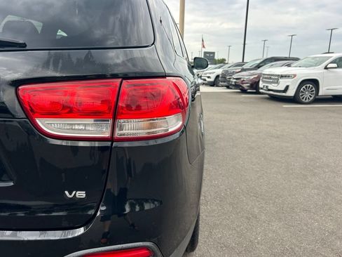Used 2016 Kia Sorento LX FWD image 6