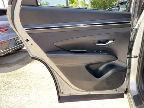 Used 2024 Hyundai Tucson Limited FWD image 10