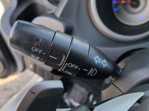 Used 2011 Honda Fit Sport image 22