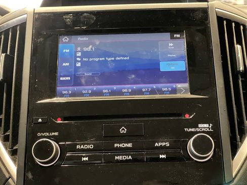 Used 2022 Subaru Forester Base image 19