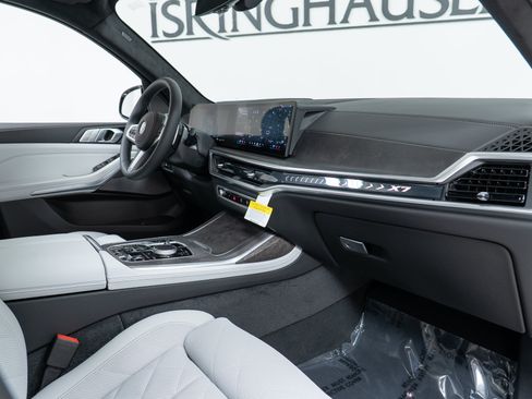 New 2027 BMW X7 xDrive40i w/ M Sport Package AWD/4WD image 20