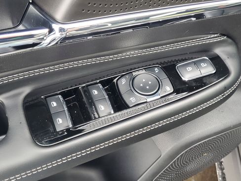 New 2026 Lincoln Corsair Premiere image 10