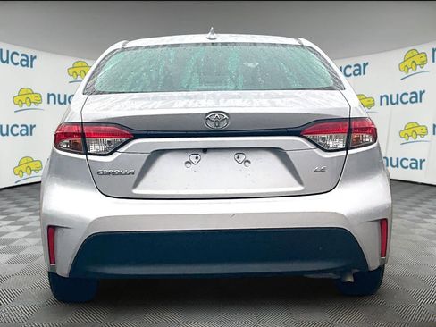 Used 2023 Toyota Corolla LE image 5