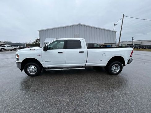 Used 2024 RAM 3500 Big Horn AWD/4WD image 8