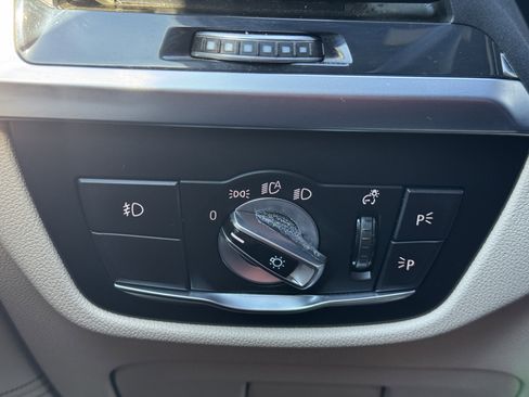 Used 2019 BMW X3 xDrive30i w/ Executive Package image 29