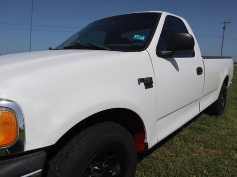 Used 2004 Ford F150 XL image 13