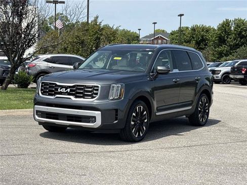 Used 2024 Kia Telluride SX Prestige AWD/4WD image 2