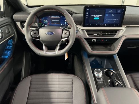 New 2026 Ford Explorer ST-Line w/ ST-Line Street Pack image 8