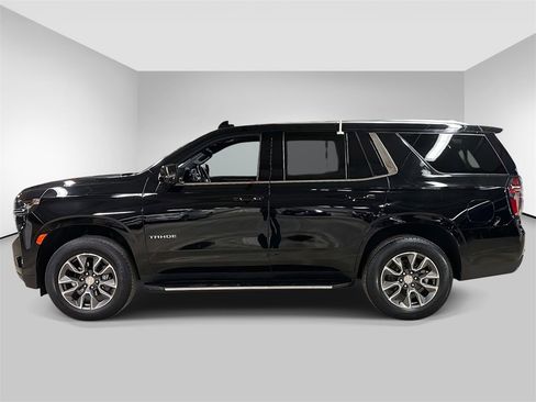 Used 2023 Chevrolet Tahoe LT w/ Luxury Package image 2