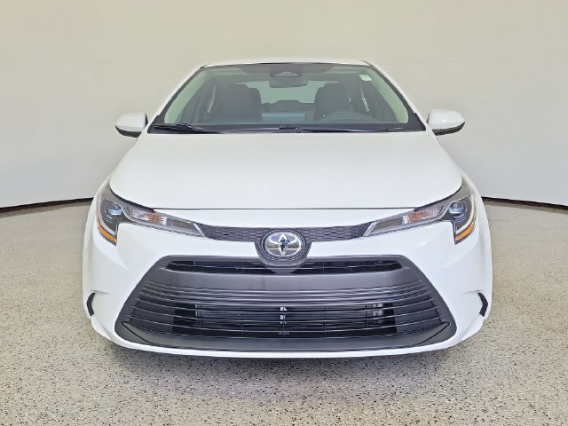 Used 2025 Toyota Corolla LE FWD image 3