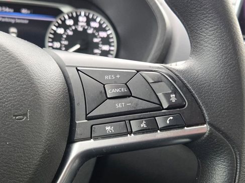 Used 2024 Nissan Sentra SV image 29