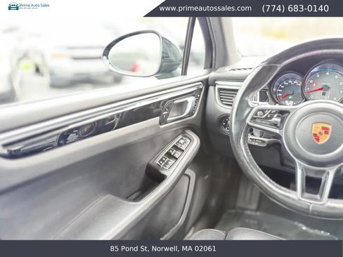 Used 2018 Porsche Macan S AWD/4WD image 20