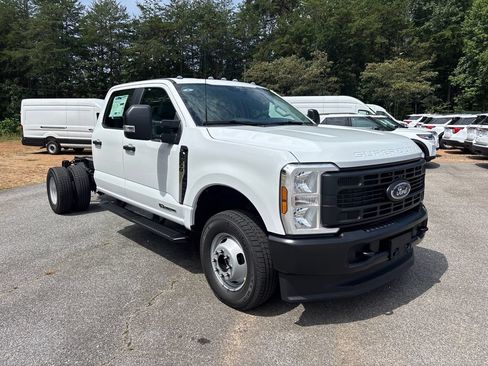 New 2026 Ford F350 XL AWD/4WD image 3