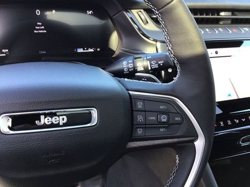 New 2026 Jeep Grand Cherokee Altitude image 28