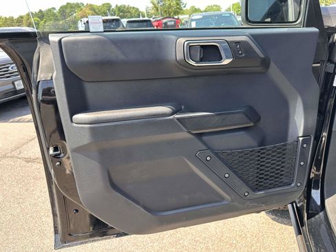 Used 2025 Ford Bronco Badlands AWD/4WD image 9