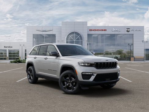 New 2025 Jeep Grand Cherokee Limited w/ Black Appearance Package AWD/4WD image 5