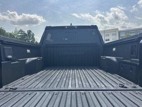 Used 2025 Toyota Tacoma TRD Pro AWD/4WD image 25