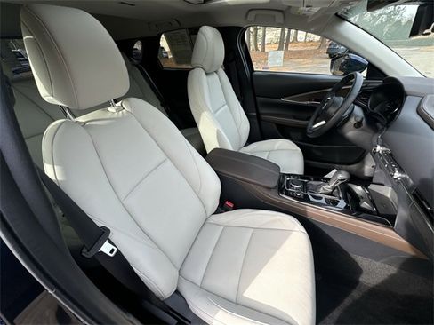 Used 2025 MAZDA CX-30 AWD 2.5 S w/ Premium Package image 27