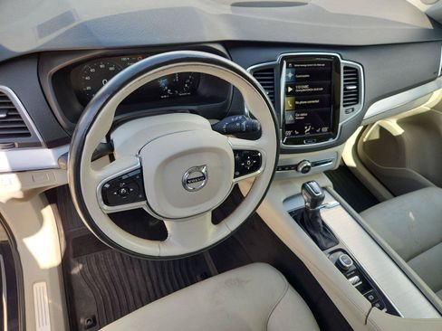 Used 2017 Volvo XC90 T6 Momentum w/ Vision Package AWD/4WD image 10
