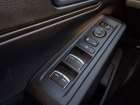 Certified 2025 Honda Accord LX image 19