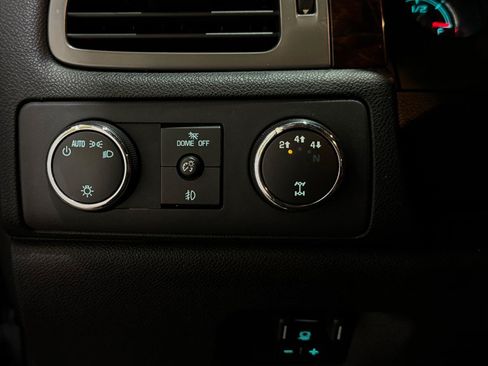 Used 2011 GMC Sierra 3500 Denali AWD/4WD image 10