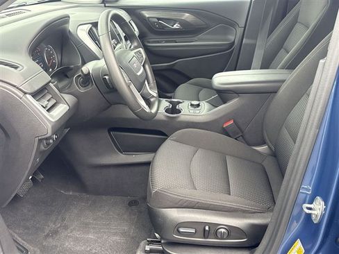 Used 2024 GMC Terrain SLE w/ Driver Convenience Package FWD image 18