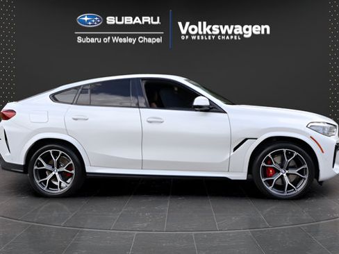 Used 2022 BMW X6 xDrive40i w/ Executive Package AWD/4WD image 11