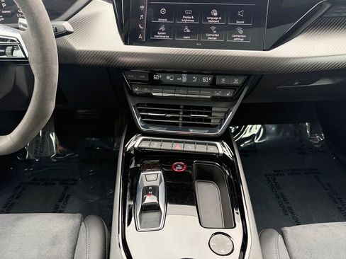 Used 2022 Audi e-tron GT Premium Plus w/ Performance Package image 11