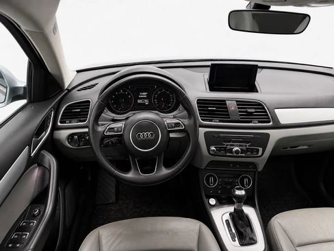 Used 2017 Audi Q3 2.0T Premium w/ Convenience Package FWD image 9