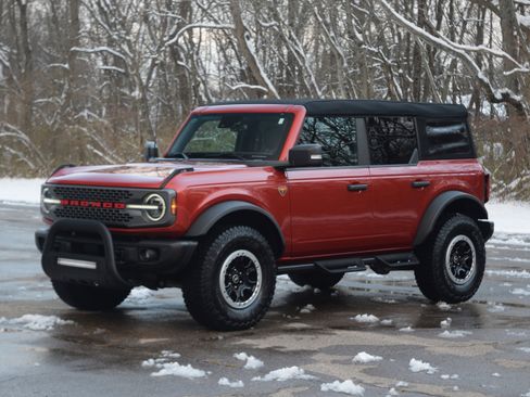 Used 2023 Ford Bronco Badlands w/ Sasquatch Package image 20