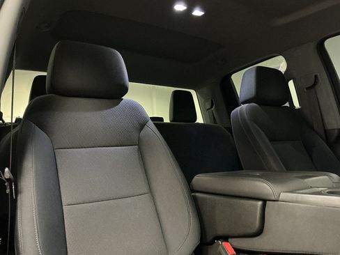 Used 2019 Chevrolet Silverado 1500 Custom w/ Trailering Package AWD/4WD image 33