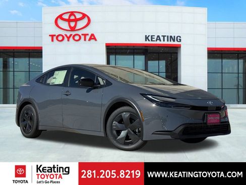 New 2026 Toyota Prius LE image 1