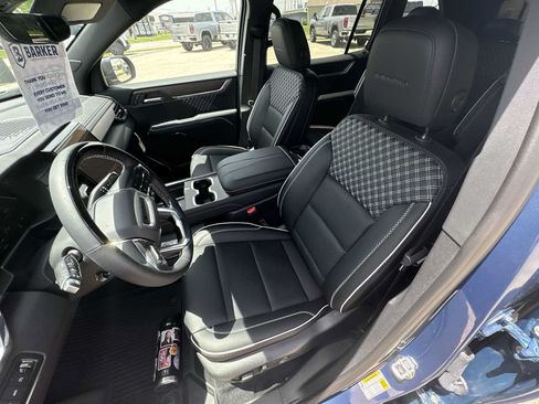 New 2026 GMC Acadia Denali w/ Super Cruise Package AWD/4WD image 21