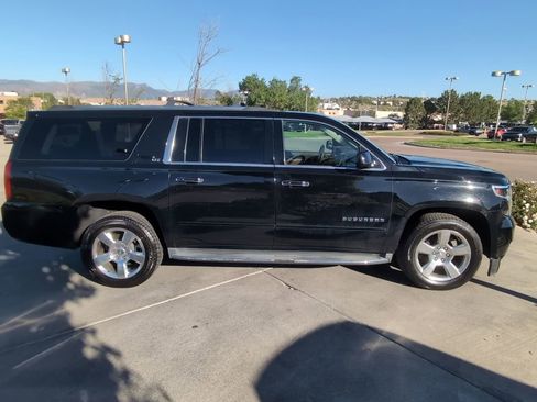 Used 2015 Chevrolet Suburban LTZ AWD/4WD image 10