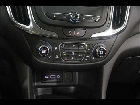 Used 2023 Chevrolet Equinox LT AWD/4WD image 14